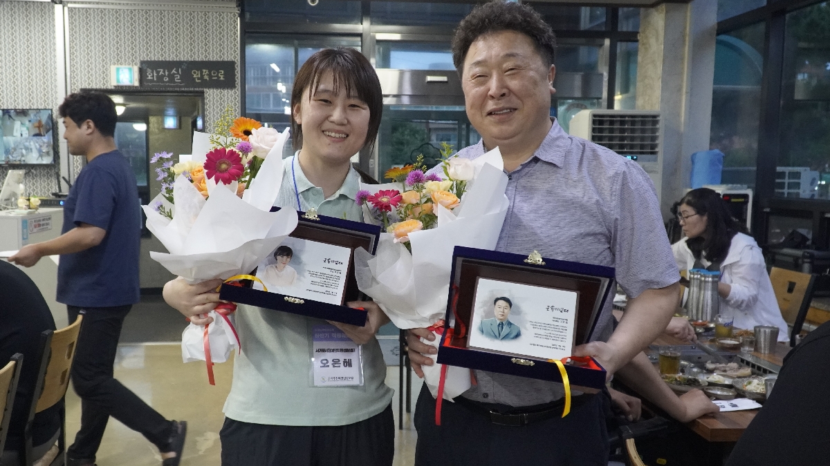 근속기념상패전달